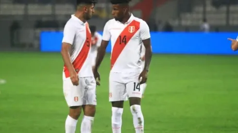 Zambrano venía saliendo antes de terminar el partido.