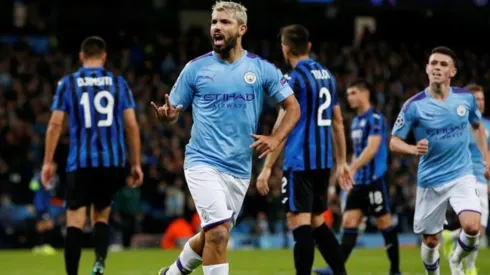 Imparable: Agüero hizo dos goles en cuatro minutos y dio vuelta el partido ante el Atalanta