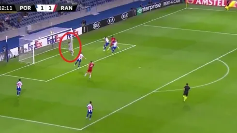 La espectacular atajada de Marchesín a Alfredo Morelos