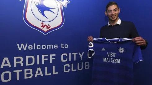 Emiliano Sala en su presentación en Cardiff.
