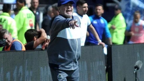 Diego Armando Maradona, entrenador de Gimnasia.