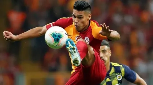 Preocupados: en Galatasaray evalúan día a día el estado de Radamel Falcao