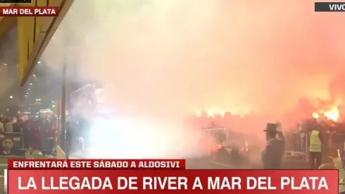 Así fue recibido River en Mar del Plata.