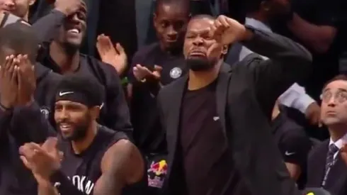 No seas así: Kevin Durant se burló de un jugador que intentó la peor clavada de la historia