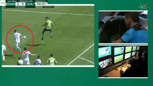 El penalazo que el árbitro decidió no darle a Juárez.