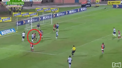 Que alguien lo pare: Carmelo sacó a bailar a toda la defensa del Junior