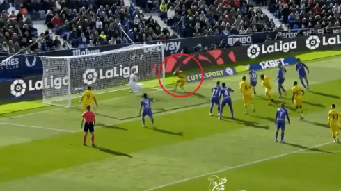 ¿Se grita o no? Tras chequeo del VAR, Vidal pone en ventaja al Barcelona