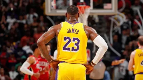 LeBron James se fue a acostar con su esposa y se encontró con una sorpresa