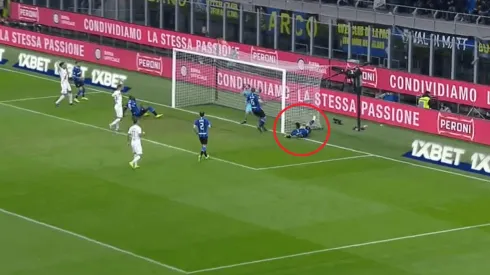 ¿Qué pasó Lautaro? El Toro tenía que empujarla pero la tiró afuera