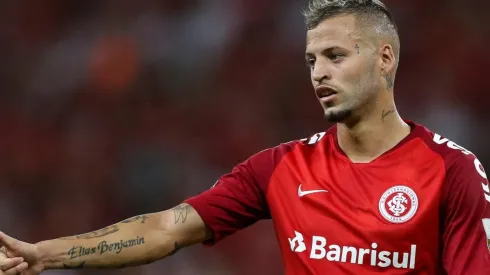 Diente López ya fue visto con la camisa de Tigres