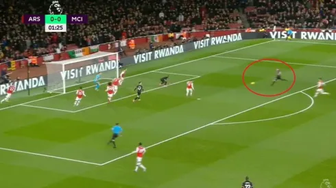 De Bruyne sacó un bombazo en movimiento y marcó para el City ante Arsenal