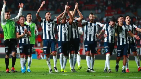 Tres jugadores de Monterrey, a punto de volverse en avión