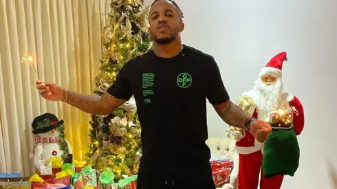 Farfán se lesionó contra Brasil en junio de este año.