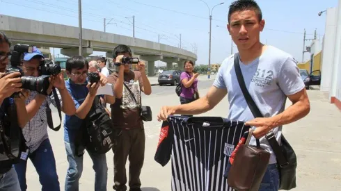 Deza jugó hace 5 años en Alianza Lima.