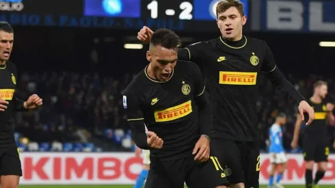 Inter le ganó a Nápoli y comparte la punta con Juventus