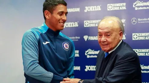 La carta de presentación de Luis Romo fue con un golazo