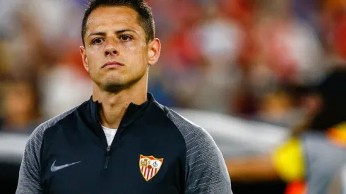 Goleó Sevilla y ni así le toca al Chicharito