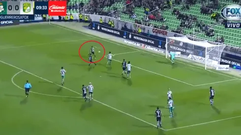 ¡León golpea primero! Meneses abre la cuenta para ante Santos