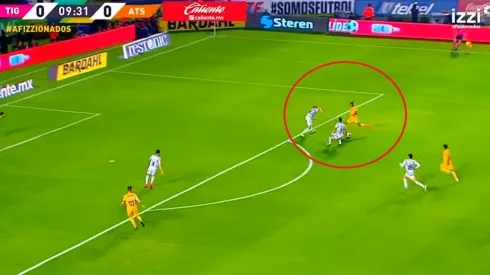 Categoría total: el golazo de Luis Quiñones para abrir el marcador.