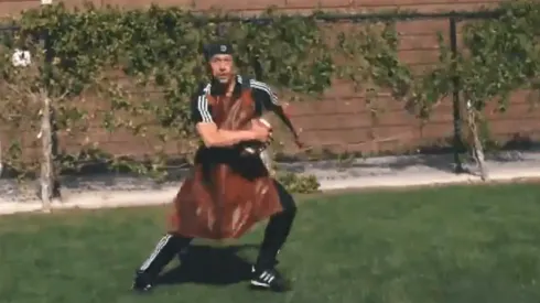 Matías Almeyda mostró toda su calidad para jugar al fútbol américano