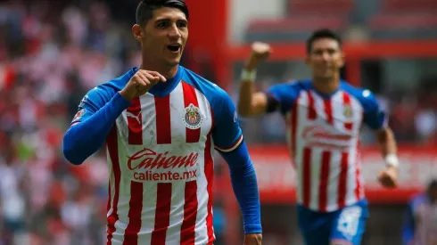 Alan Pulido reveló que desea retirarse con la playera de Chivas