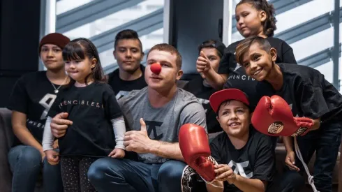 El boxeador ayudará a la institución Nariz Roja.