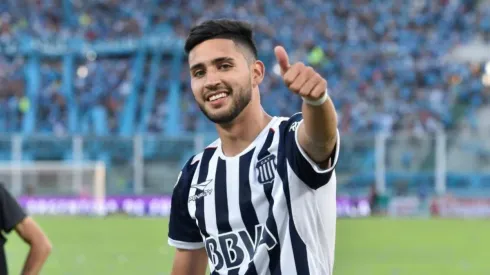 El delantero fue portero improvisado por un día