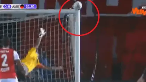 Duván Vergara está encendido: palo y disparo al ángulo contra Santa Fe