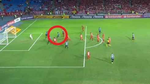 Así fue el gol de Victor Ferraz para el primer gol de Gremio ante América de Cali.