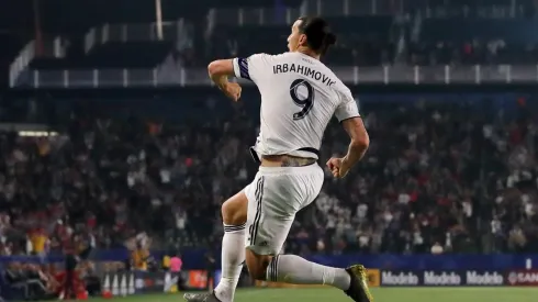 ¿Mensaje para Chicharito? "Va a ser muy difícil reemplazar lo que generaba Zlatan"