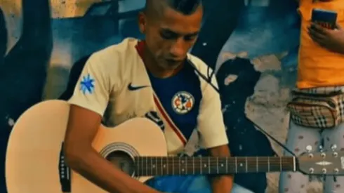 El Perro rabioso plasma su amor por el América