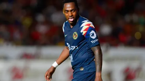 Emelec y Barcelona de Ecuador quieren a Renato Ibarra