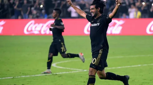 Carlos Vela y un verdadero golazo.