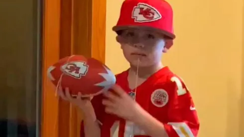 Video: al estilo de la NFL este niño se sacó un diente flojo
