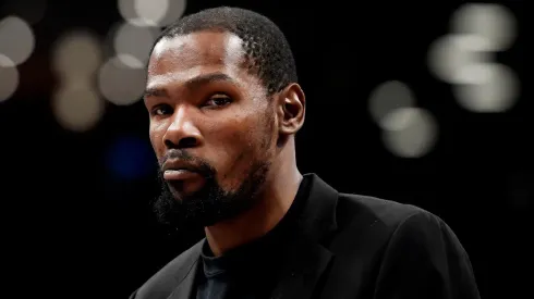Así está lidiando Kevin Durant con su caso de coronavirus