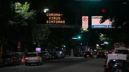 Cacerolazo: reclamaron que los políticos argentinos se bajen los sueldos