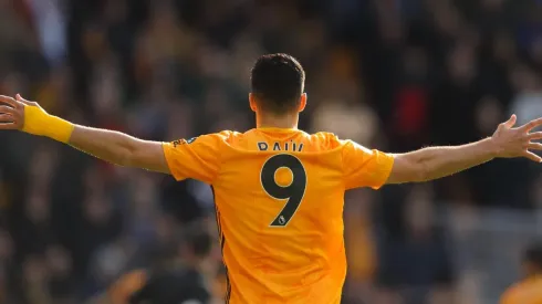 Los Wolves metieron presión para que Raúl Jiménez se quede