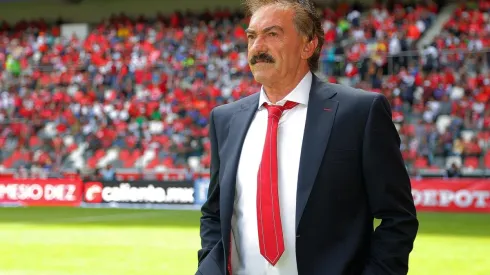 La Volpe se retiró como director técnico