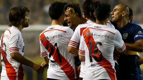 Simeone, sobre Ponzio y Vangioni en la Sudamericana 2014: "Le pegaban a todo"