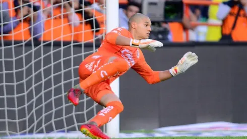 El portero y su pareja anunciaron que serán padres por primera vez