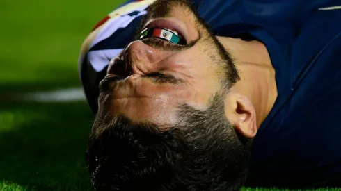 La razón por la que Henry Martin utiliza protector bucal.