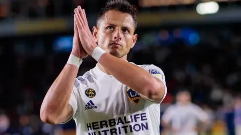 El gesto de Chicharito hacia los trabajadores de salud que combaten el coronavirus