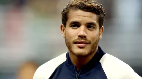Jonathan dos Santos fue tendencia por una inapropiada foto en Instagram