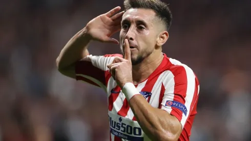 Héctor Herrera confesó que Cuauhtémoc Blanco es el mejor de la historia.