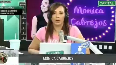 Mónica Cabrejos conduce un programa en Radio Capitál.