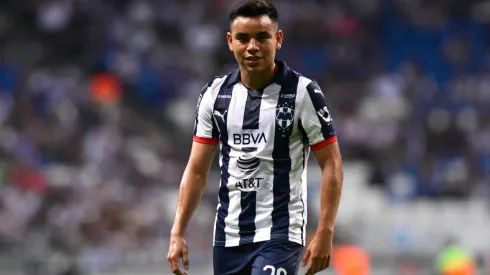 Chivas le ofrecería un jugador a Monterrey para quedarse con Carlos Rodríguez