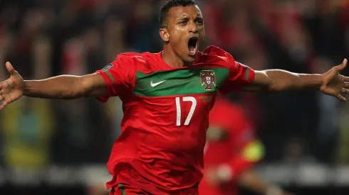 ¡Duelo de titanes! Jonathan Dos Santos enfrenta al equipo de un ex Manchester United