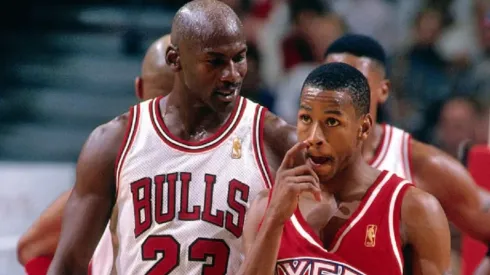 A puro insulto: Iverson recordó la bienvenida que le dio Jordan