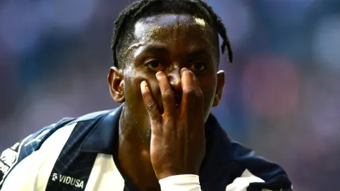 Se pelean por él: Necaxa también puso los ojos en Aké Loba