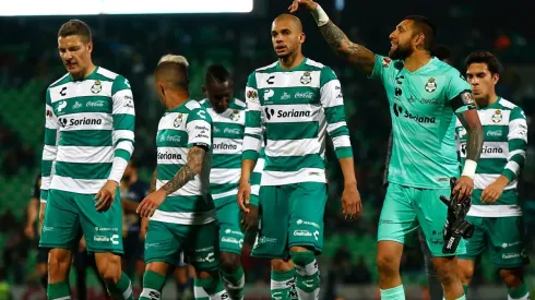 Orozco y Cervantes son dos de los ocho afectados por coronavirus en Santos Laguna